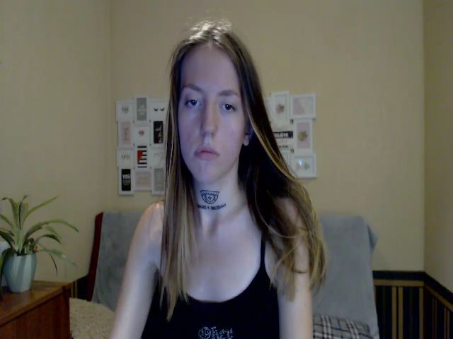 Live sex webcam photo for BunnyFunny_ #273966274