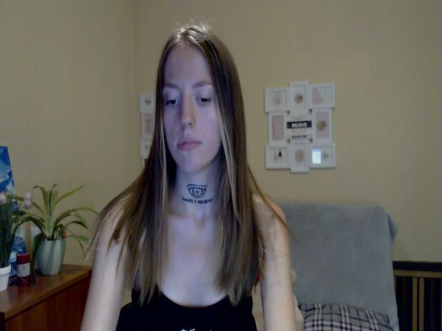 Live sex webcam photo for BunnyFunny_ #273966329