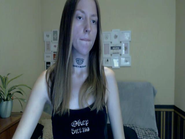 Live sex webcam photo for BunnyFunny_ #273977243