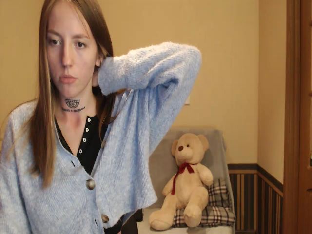 Live sex webcam photo for BunnyFunny_ #274053066