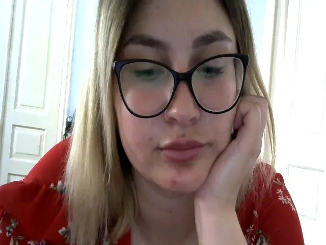 Live sex webcam photo for Bupsi_kitty #273394848