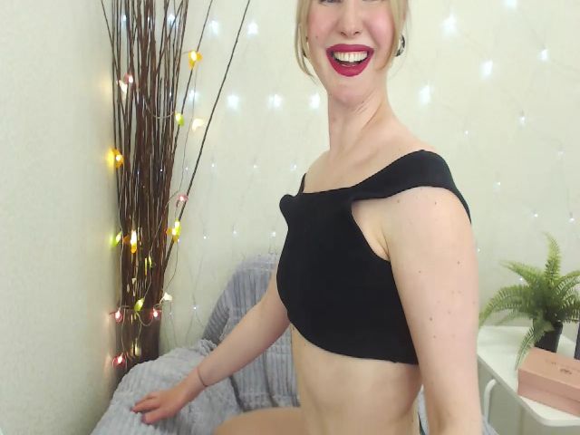 Live sex webcam photo for Burberry_Love #273499928