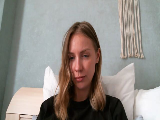 Live sex webcam photo for BustyAleks #273513048