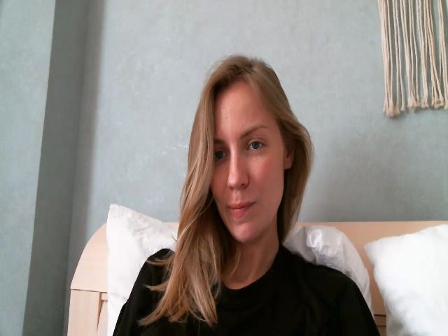 Live sex webcam photo for BustyAleks #273572104