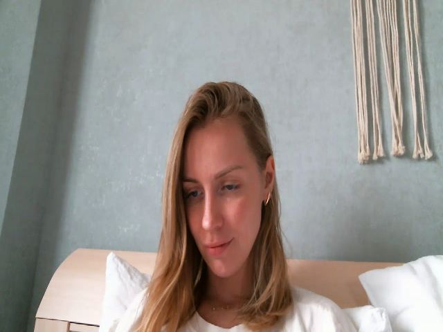 Live sex webcam photo for BustyAleks #273802273