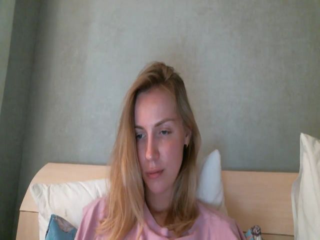 Live sex webcam photo for BustyAleks #274329194