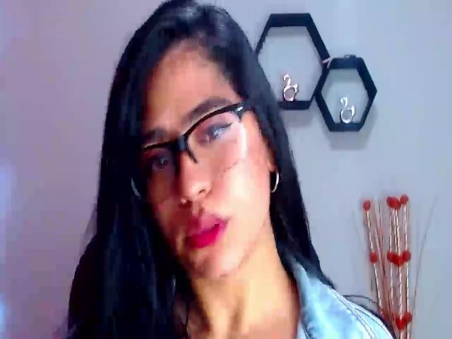 Live sex webcam photo for CAMILA_418 #272594278