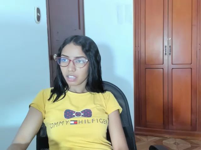 Live sex webcam photo for CHANEL_FOXY #271698808