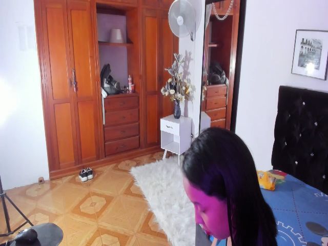 Live sex webcam photo for CHANEL_FOXY #273053719