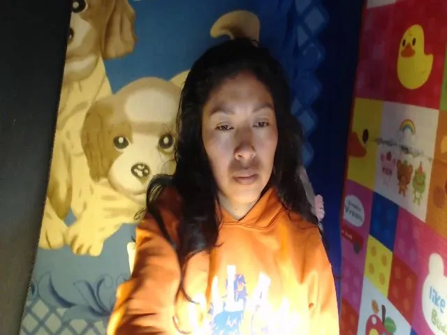 Live sex webcam photo for CHILENITAHOT #271826382