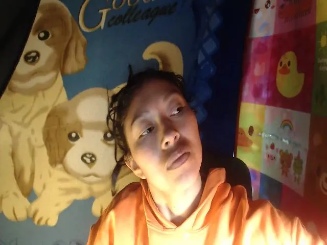 Live sex webcam photo for CHILENITAHOT #271907307