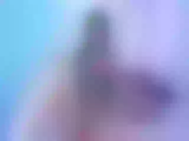 Live sex webcam photo for C_a_t_a_ #272244460