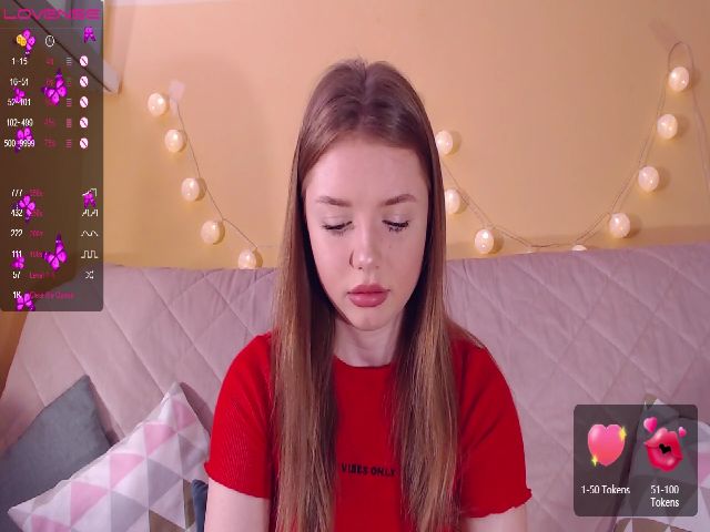 Live sex webcam photo for CaNaDaDi #273104915