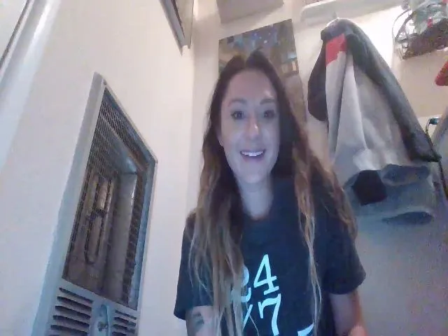 Live sex webcam photo for Cali23Girl #271793644