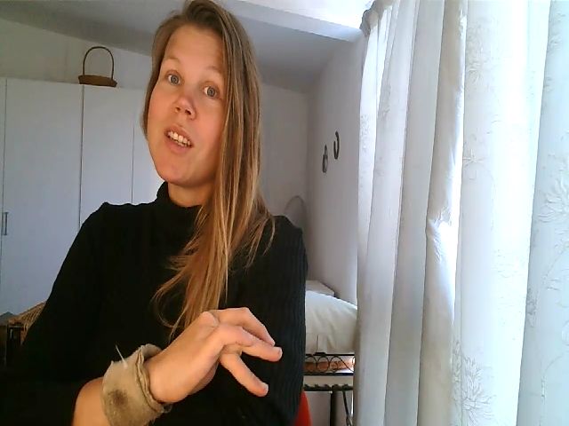 Live sex webcam photo for CallMeMaria #272033128