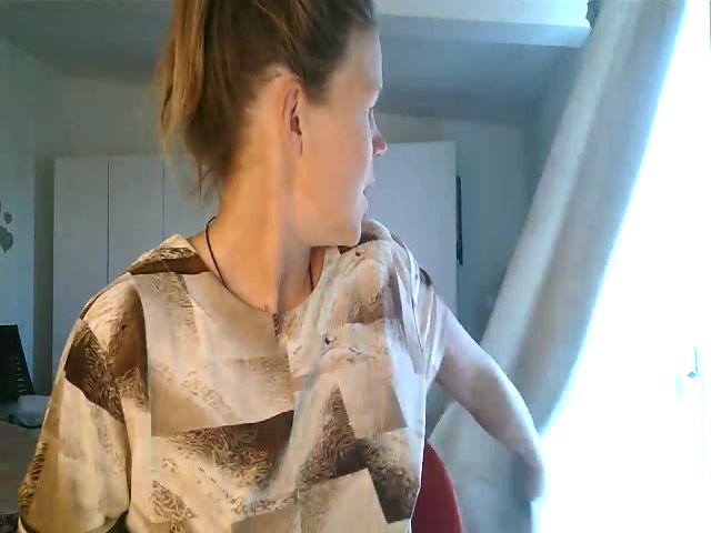 Live sex webcam photo for CallMeMaria #272040973