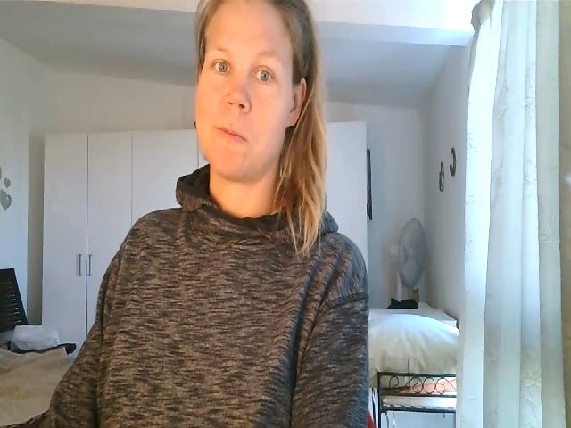 Live sex webcam photo for CallMeMaria #272041159