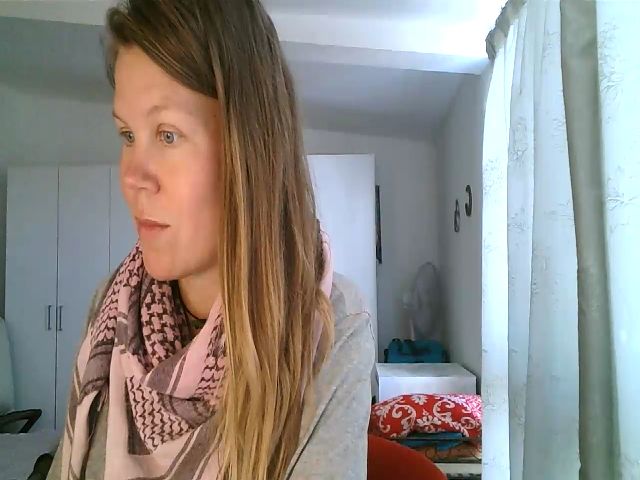 Live sex webcam photo for CallMeMaria #272267009