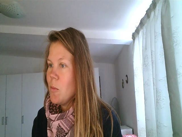 Live sex webcam photo for CallMeMaria #272293316