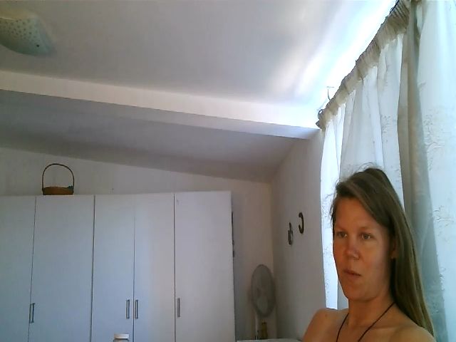Live sex webcam photo for CallMeMaria #272422228