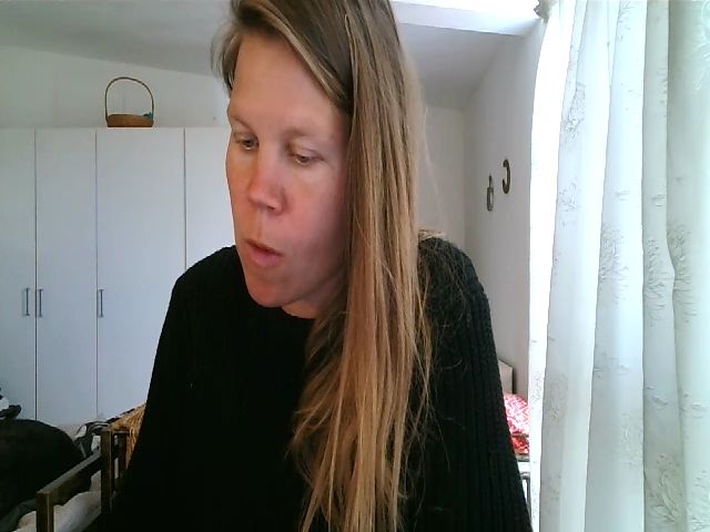 Live sex webcam photo for CallMeMaria #272437354