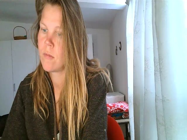 Live sex webcam photo for CallMeMaria #272462565