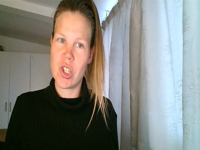 Live sex webcam photo for CallMeMaria #272741541