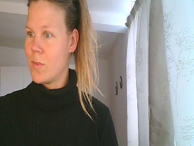 Live sex webcam photo for CallMeMaria #272827821
