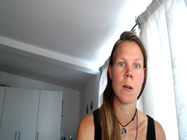 Live sex webcam photo for CallMeMaria #273825277