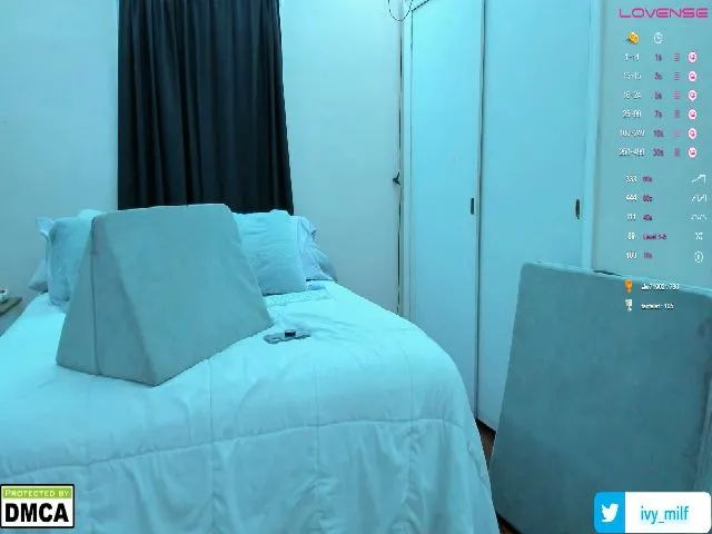 Live sex webcam photo for CallieMFC #275358857