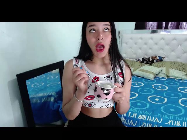 Live sex webcam photo for CamilaPersy #271793006