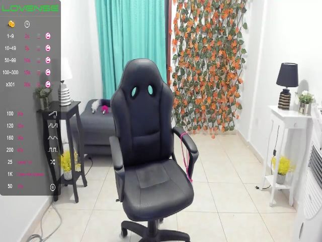 Live sex webcam photo for CamilaSmiith #273146181
