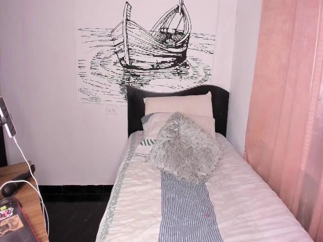 Live sex webcam photo for Camilaskin #272271962