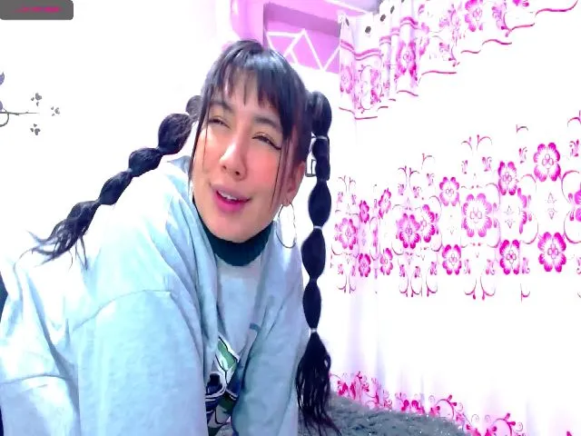 Live sex webcam photo for CamileRose #272832459