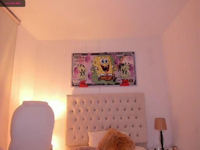 Live sex webcam photo for Camille_angel #273169466