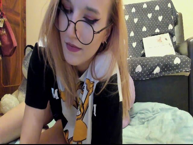 Live sex webcam photo for Canbe_fun #271933943