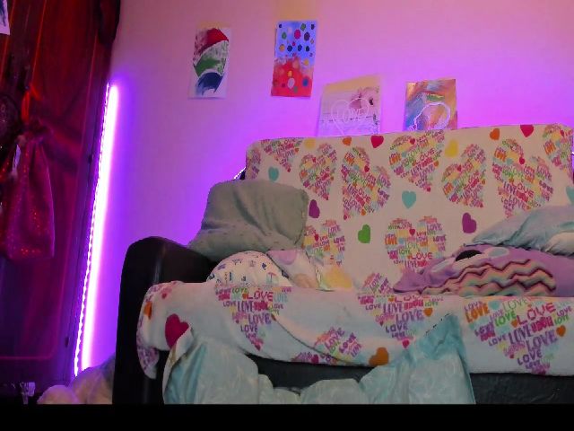 Live sex webcam photo for Canbe_fun #272931660