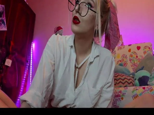 Live sex webcam photo for Canbe_fun #273084703