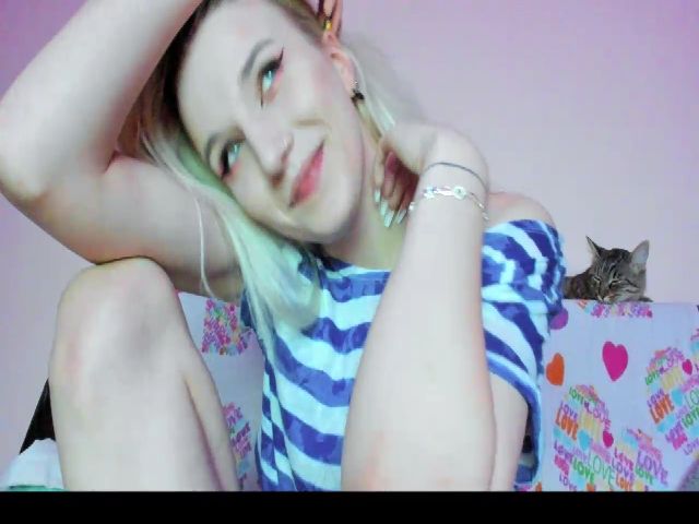 Live sex webcam photo for Canbe_fun #273328765