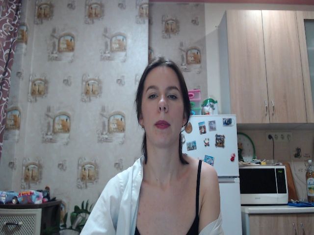 Live sex webcam photo for CandyJylie #272376412