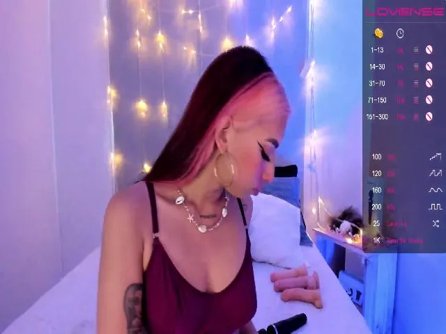 Live sex webcam photo for CandyLaw_ #272359258