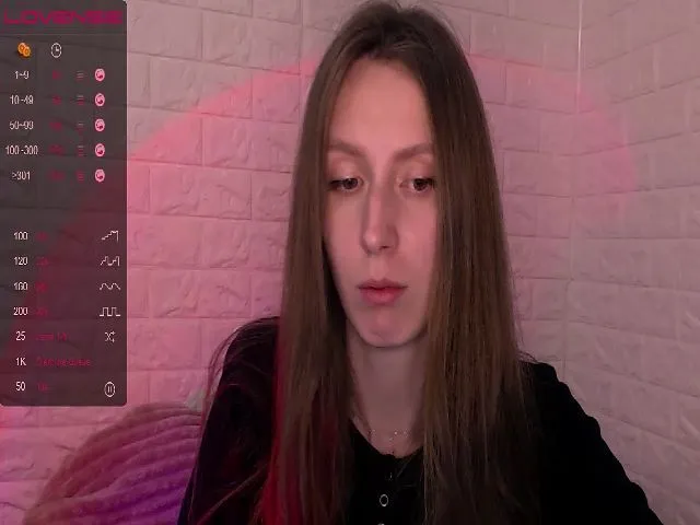 Live sex webcam photo for CandyLilly_ #273274893