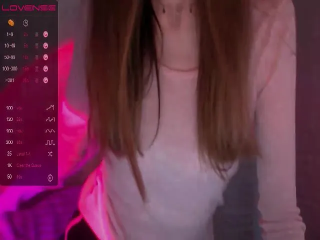 Live sex webcam photo for CandyLilly_ #273338861