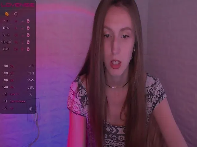 Live sex webcam photo for CandyLilly_ #273700501