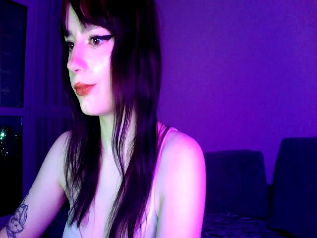 Live sex webcam photo for CandyWWet #272050218