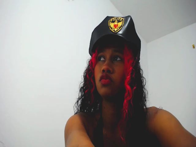 Live sex webcam photo for Candy_hot8 #272490486