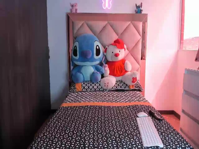 Live sex webcam photo for Candy_sam28 #273286332