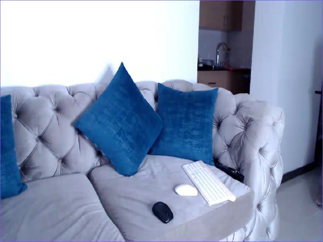 Live sex webcam photo for Candy_sam28 #274003830