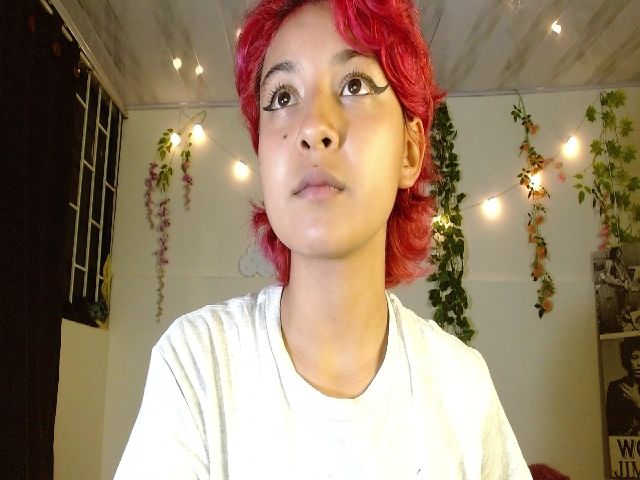 Live sex webcam photo for Canelaa_ #273595780