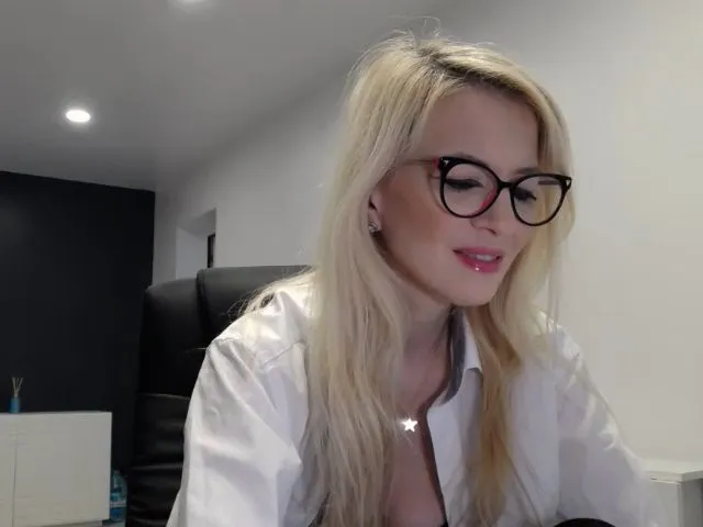 Live sex webcam photo for Carla88 #287893051